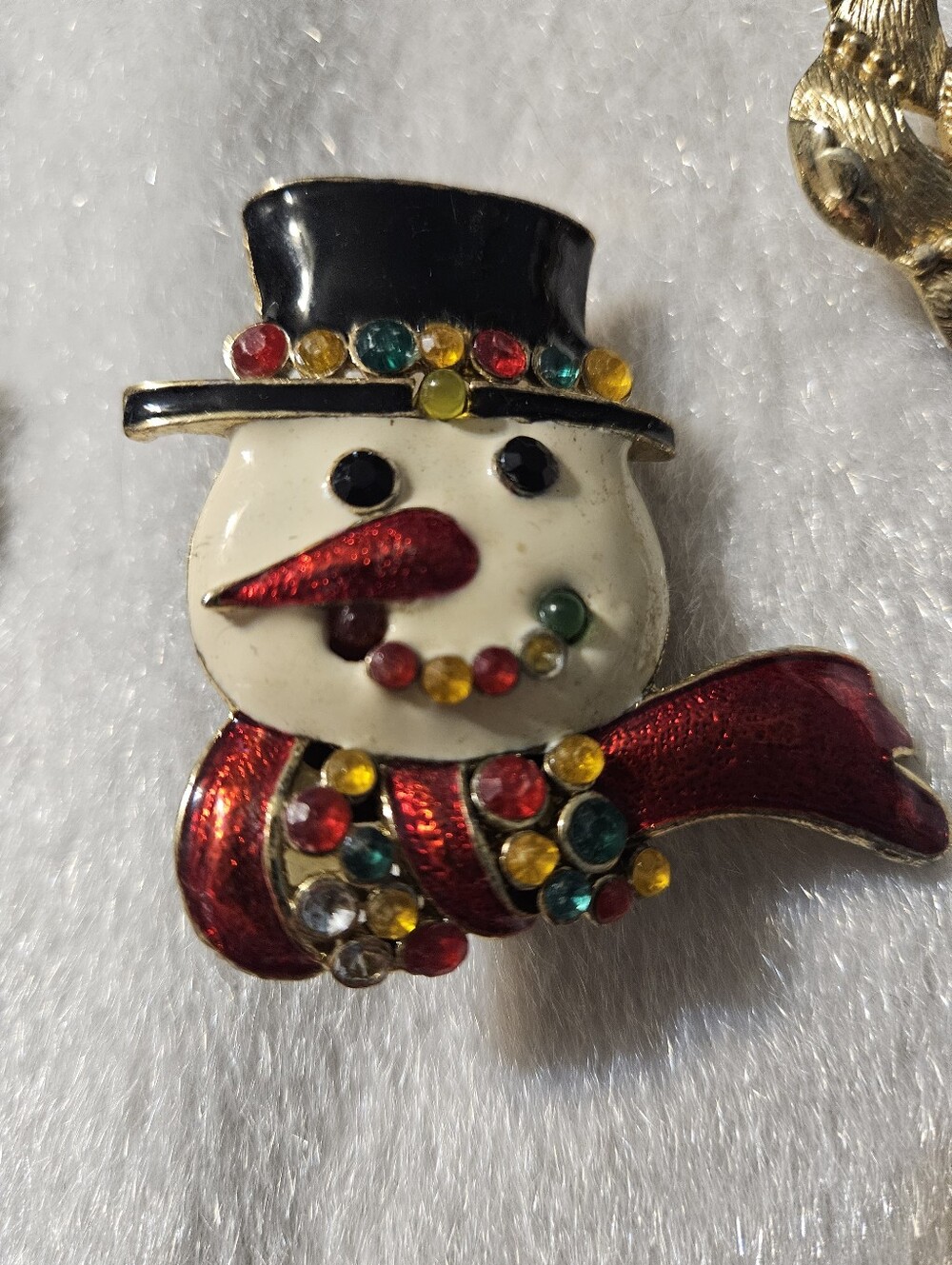 Assorted Brooches - Picture 8 of 12